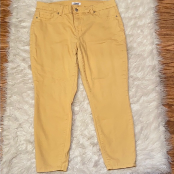 d. jeans Pants - Cute yellow jeans